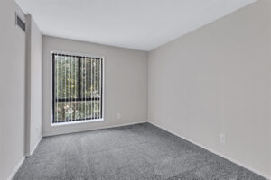 Luxury Swimming Pool at Cityside Huntington Metro